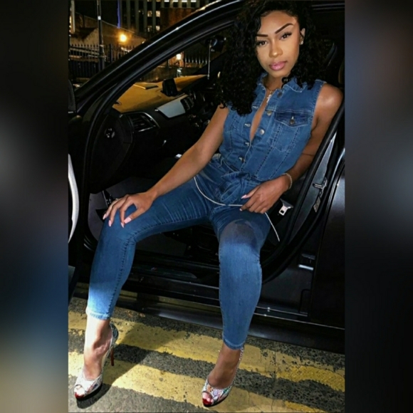 ONE LEFT ❤Do It In Denim Button Up Jumpsuit - Picture 5 of 8